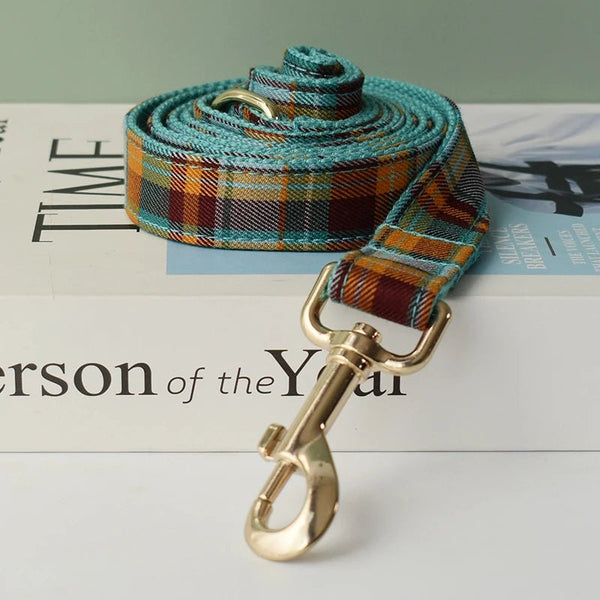 Petspuff Personalised Christmas Dog Collar & Lead Set – Plaid, Engraved Name Tag & Bow Tie