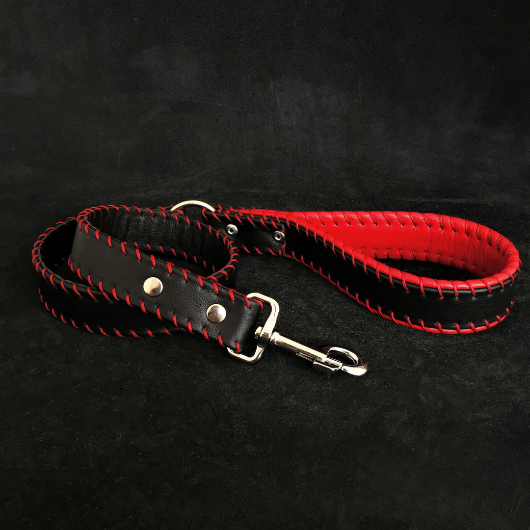 Handstitched soft leather leash