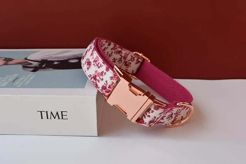 Petspuff Personalised Floral Bow Tie Dog Collar & 1.5m Lead – Metal Buckle, Engraved Name Tag - Petspuff