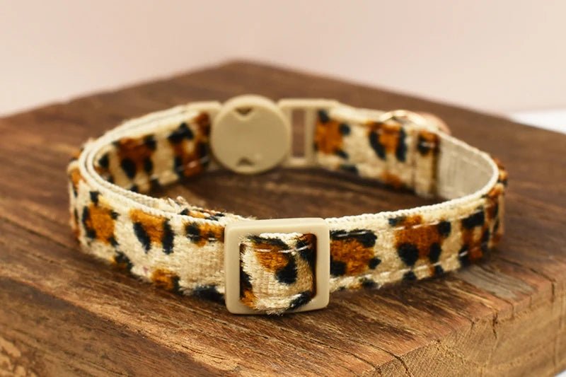 Petspuff Adjustable Cat Collar with Bow & Safety Buckle – Anti-Choke Kitten Collar | 12 Colours - Petspuff