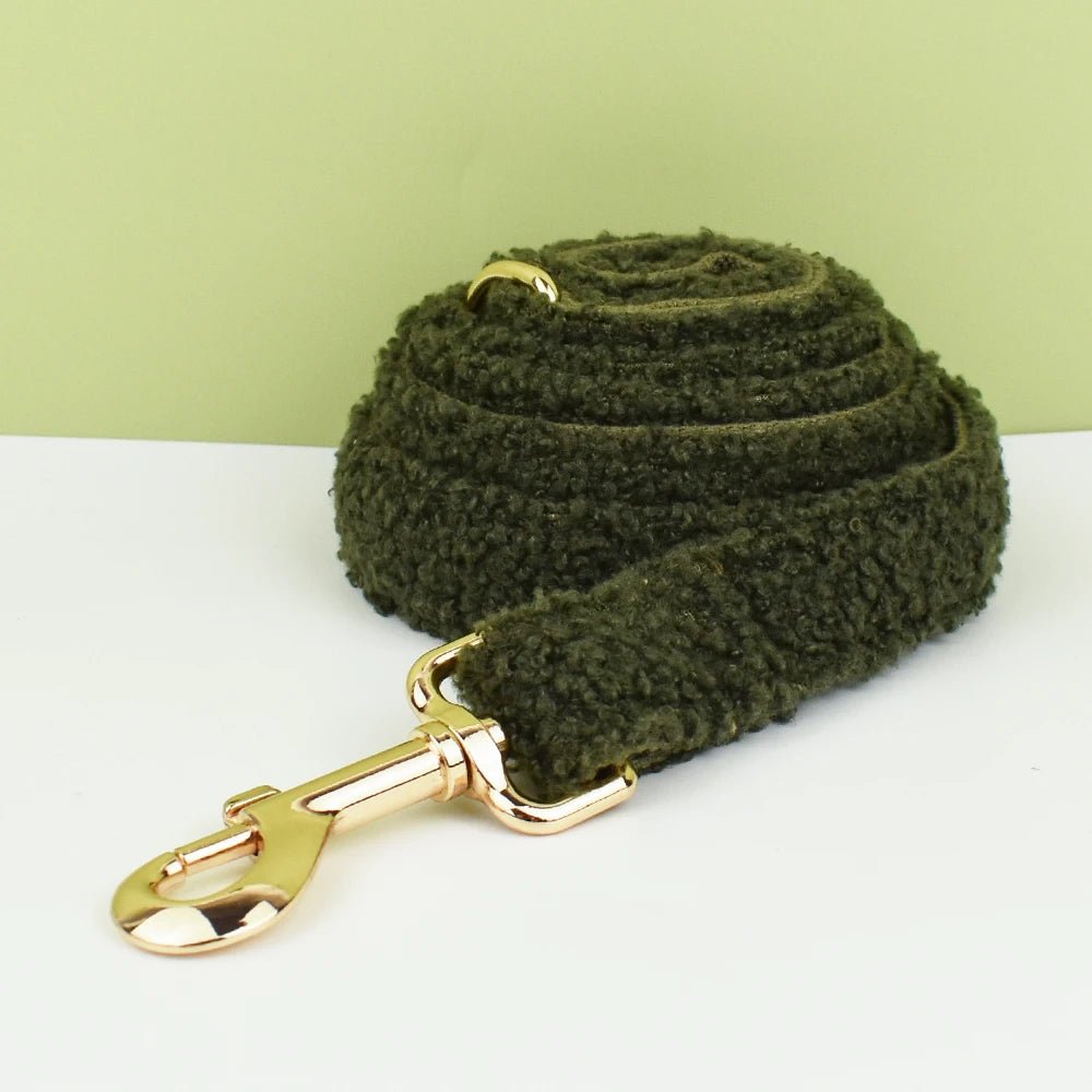 Petspuff Personalised Army Green Teddy Fleece Dog Collar & Lead Set – Engraved Name Tag | Christmas - Petspuff