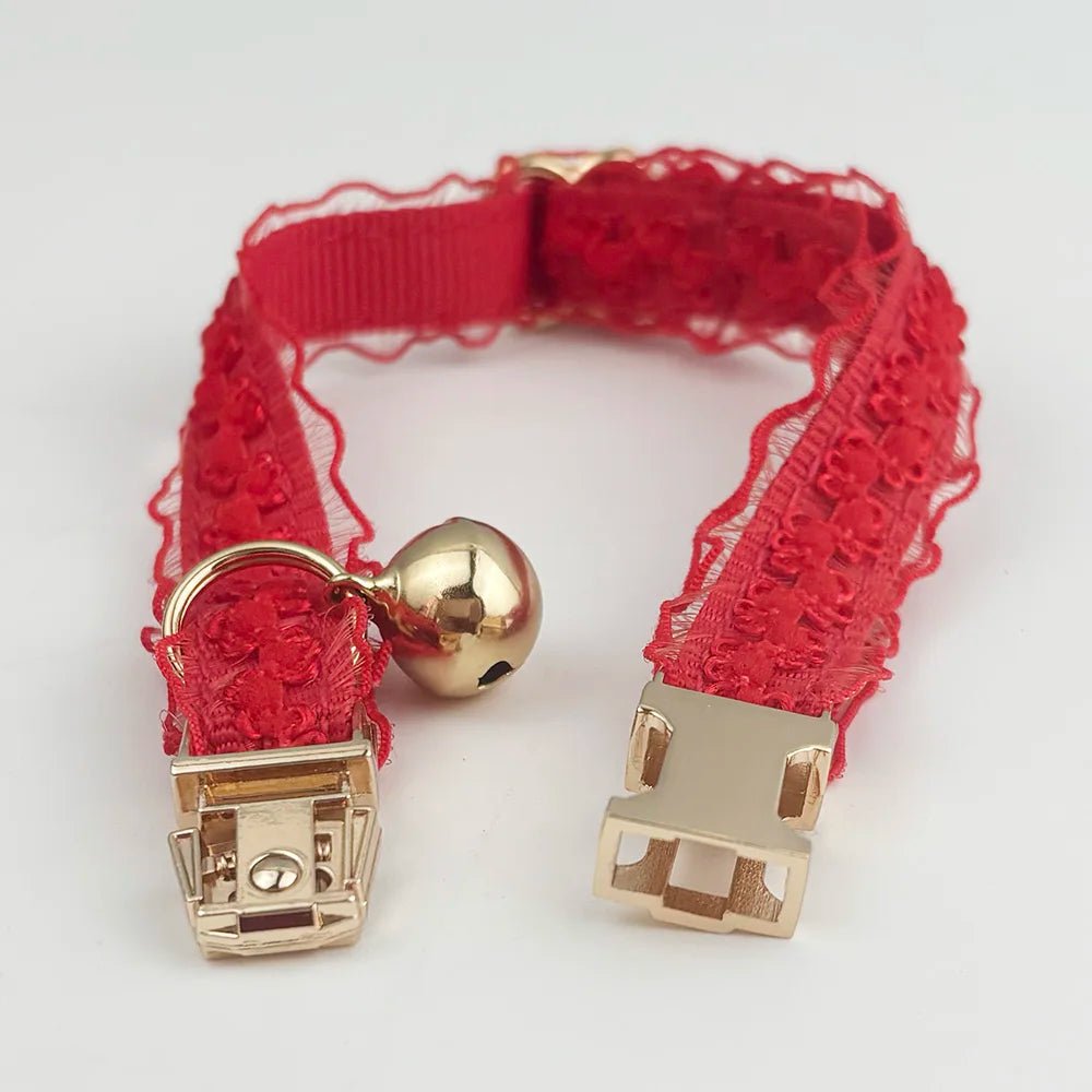 Petspuff Personalised Lace Cat Collar with Bell – Engraved Name Tag | 5 Colours