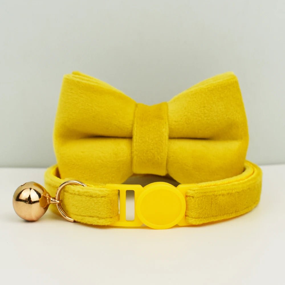 Petspuff Velvet Cat Collar with Bow Tie & Breakaway Safety Buckle – 14 Colours - Petspuff