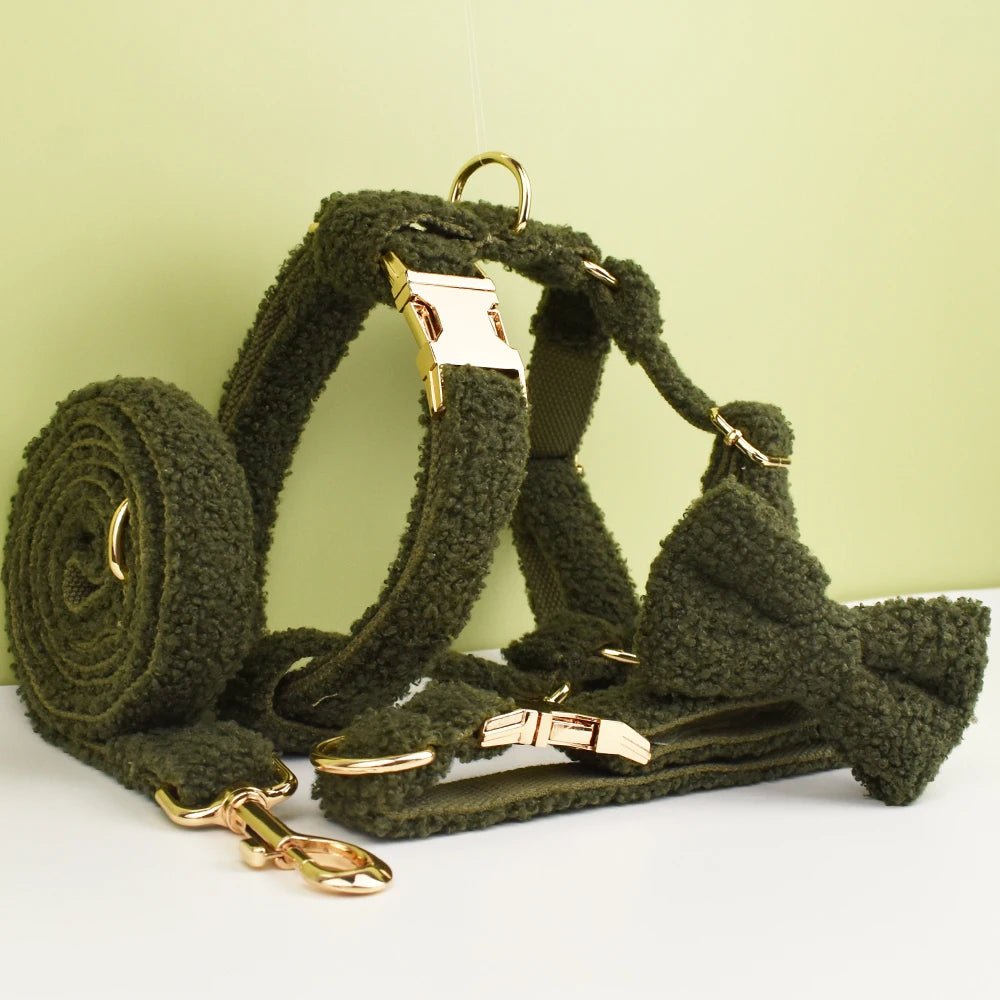 Petspuff Personalised Army Green Teddy Fleece Dog Collar & Lead Set – Engraved Name Tag | Christmas - Petspuff