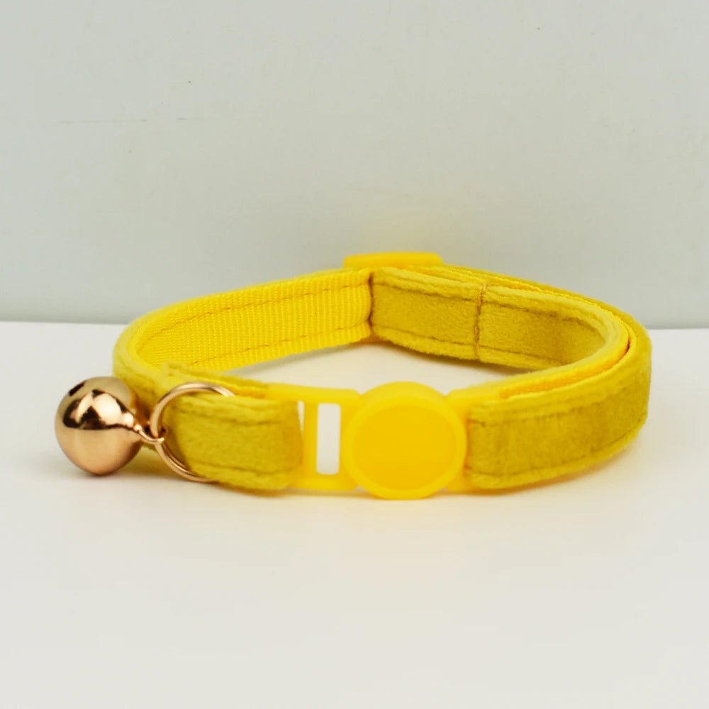 Petspuff Velvet Cat Collar with Bow Tie & Breakaway Safety Buckle – 14 Colours - Petspuff
