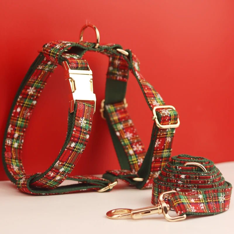 Petspuff Personalised Handmade Knitted Dog Collar, Harness & Lead Set – Engraved Name Tag | Christmas - Petspuff