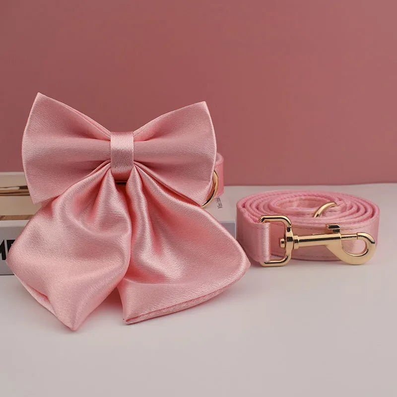 Petspuff Personalised Pink Print Dog Collar & Lead for Medium & Large Dogs – Engraved Name Tag & Bow